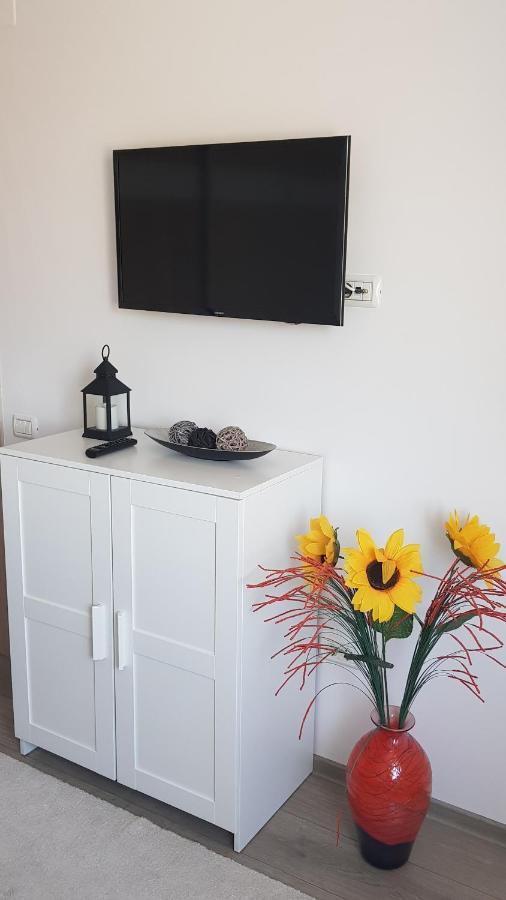 Apartament Karina Năvodari Екстериор снимка