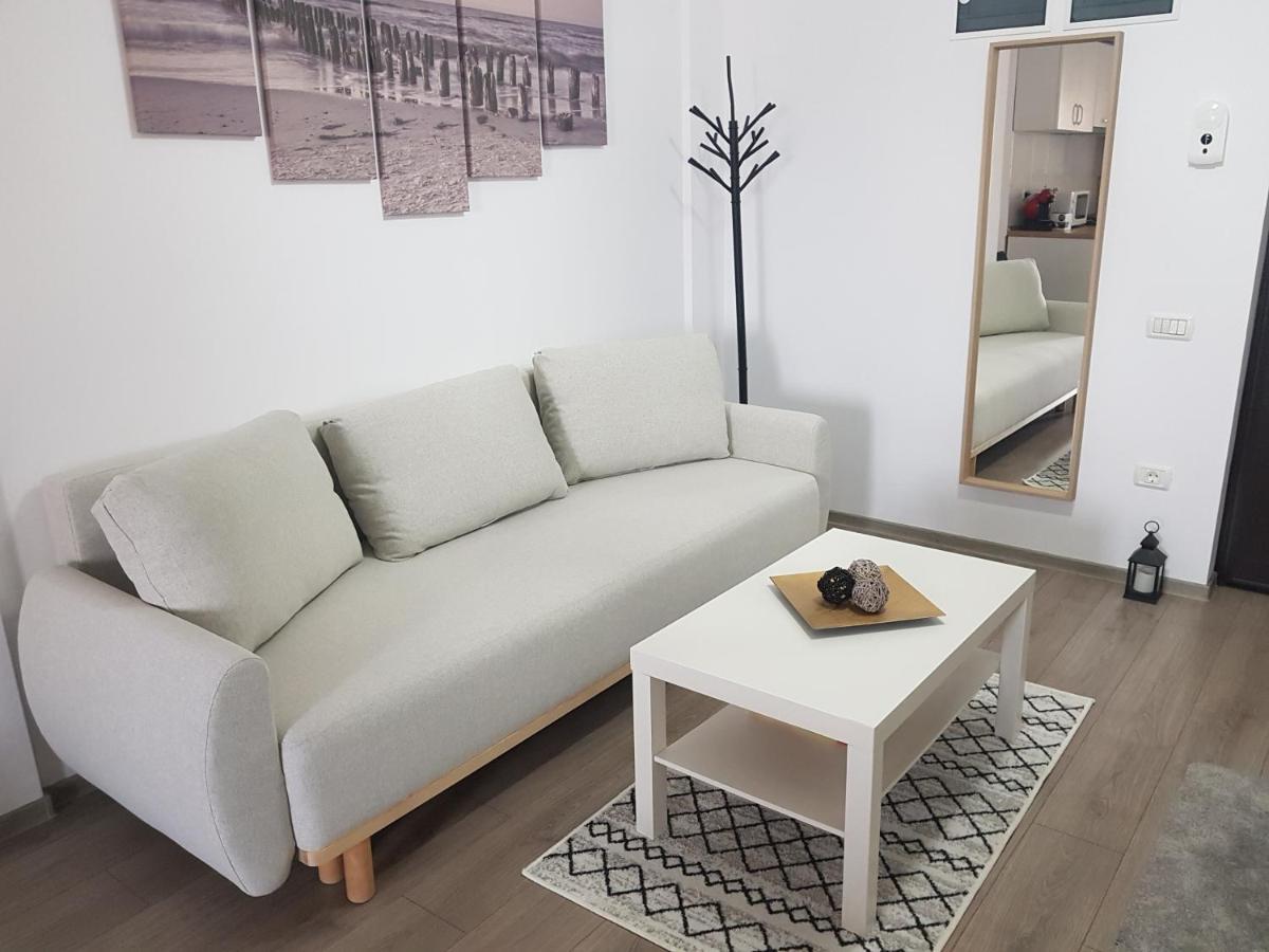 Apartament Karina Năvodari Екстериор снимка