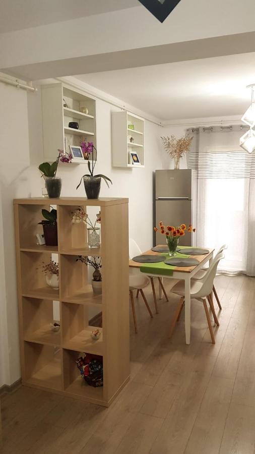 Apartament Karina Năvodari Екстериор снимка